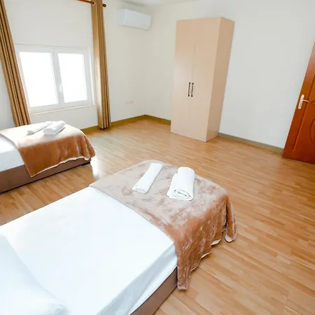 Urban Escape بيت ضيافة